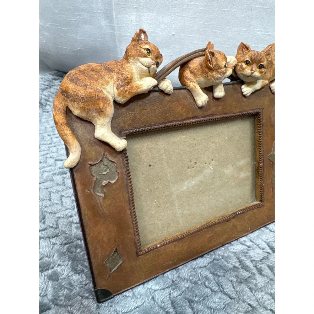 Vintage Style Orange Tabby Kittens 3D Picture Frame Whimsical Cat Decor Tabletop